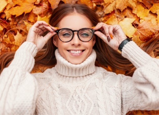 Augenoptik_Erzberger_Herbst_Brille_T1